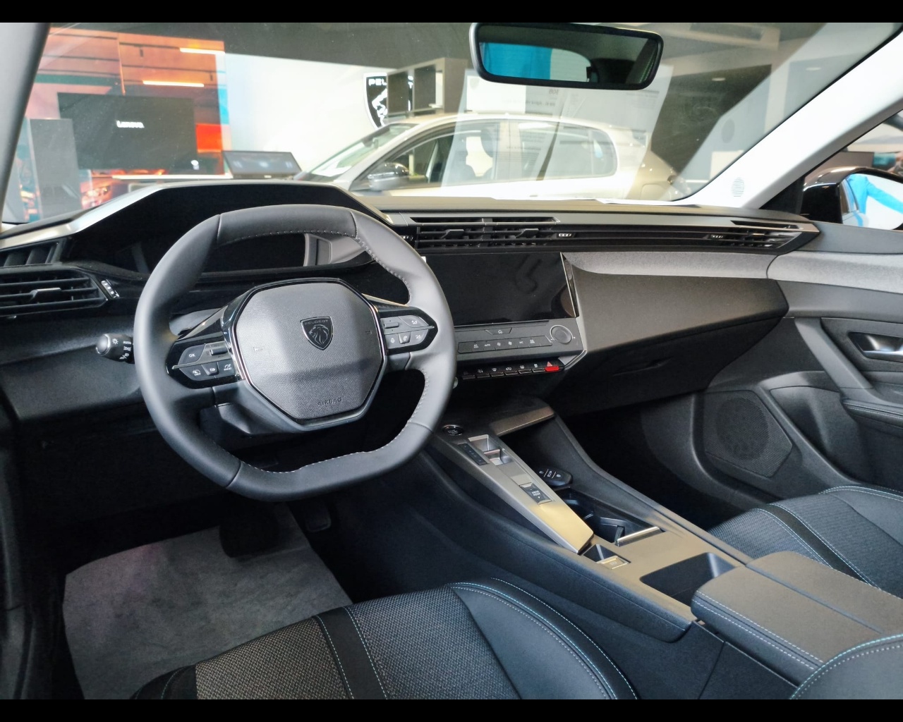 Foto PEUGEOT 308 1.2 hybrid Allure 145cv e-dcs 6