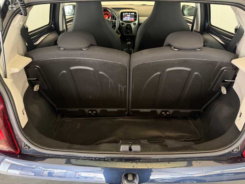 108 - 108 1.0 12v Active 5p