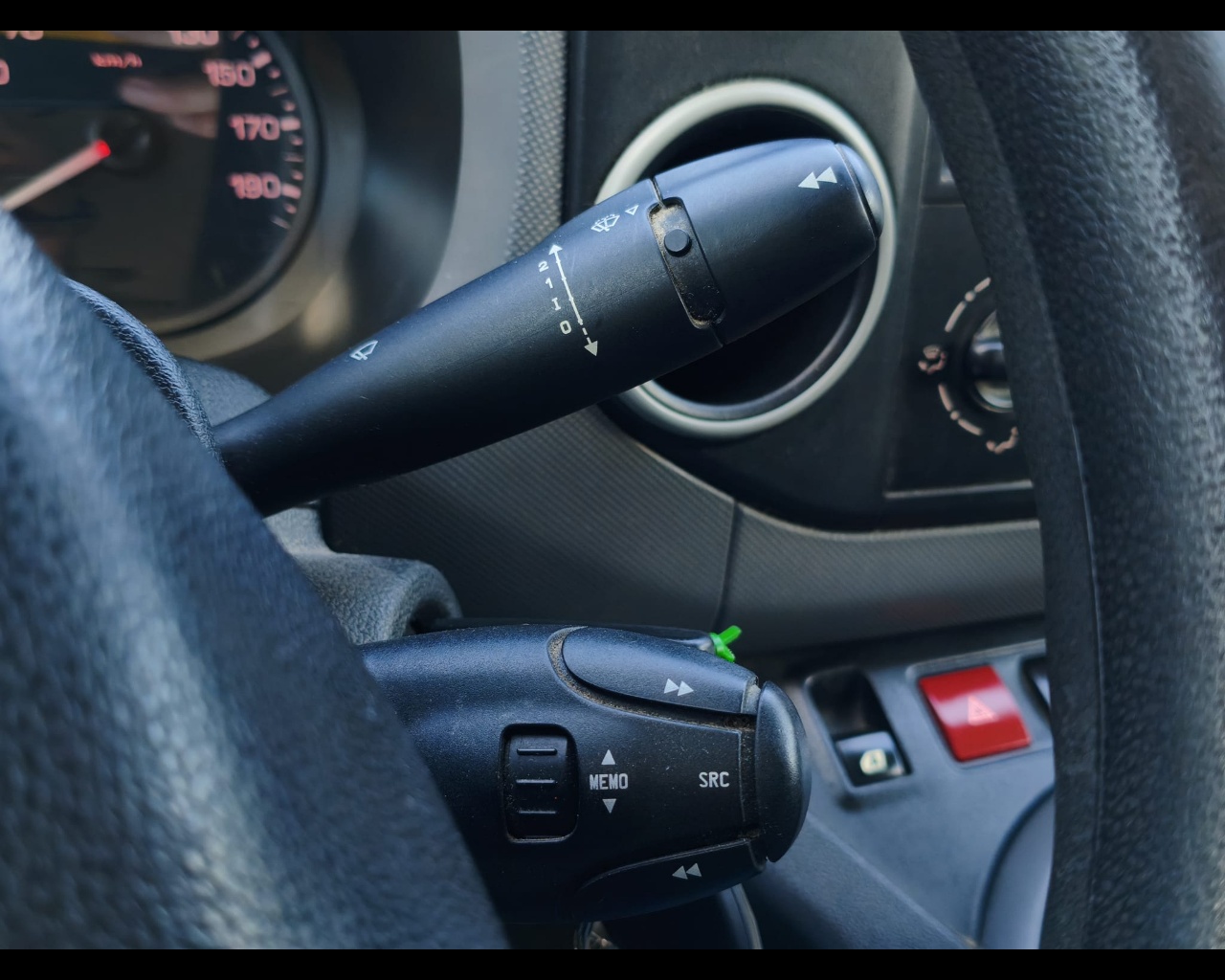 Foto PEUGEOT Partner 1.6 bluehdi 100cv L1 Prem.(comf.)3p.ti E6