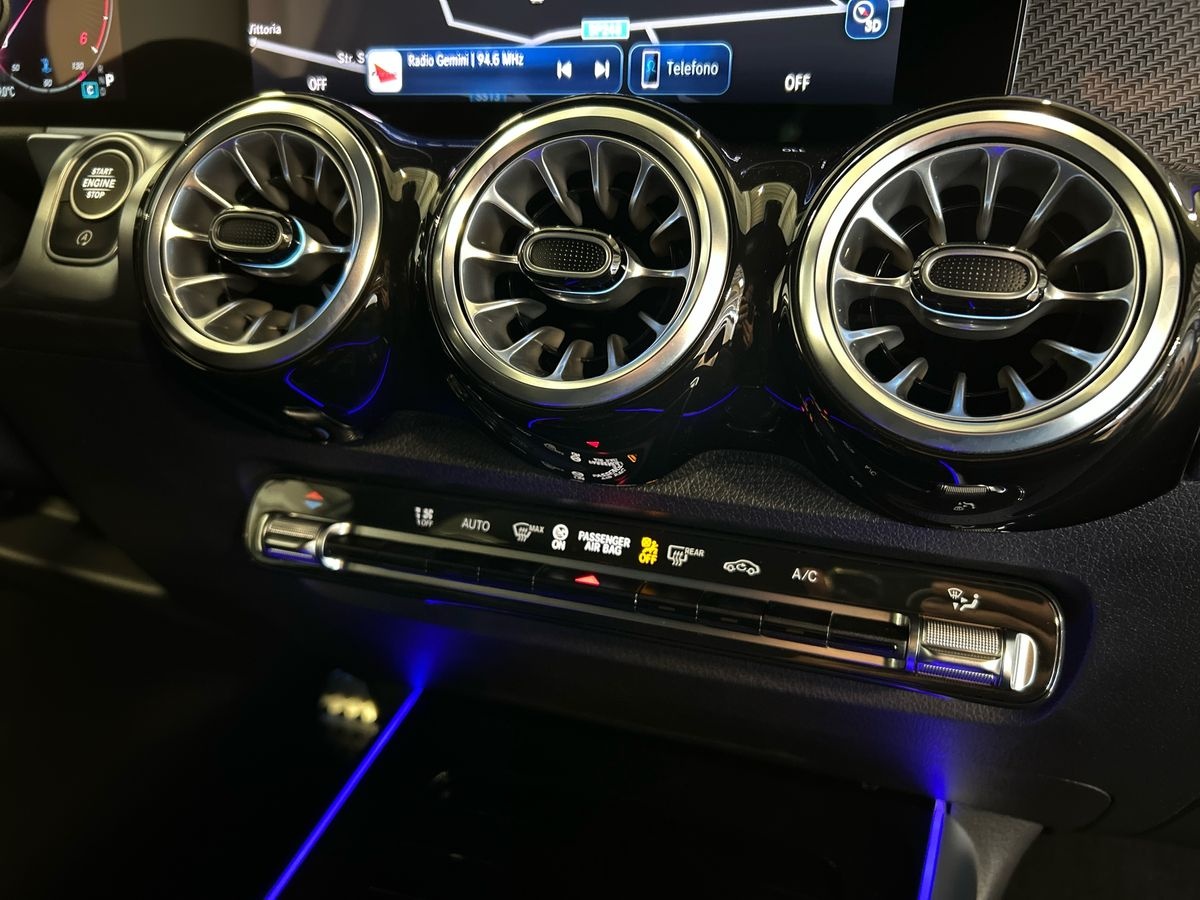 Mercedes  GLB 180 D AMG Line Advanced Plus 8G-DCT 7p.ti - 14