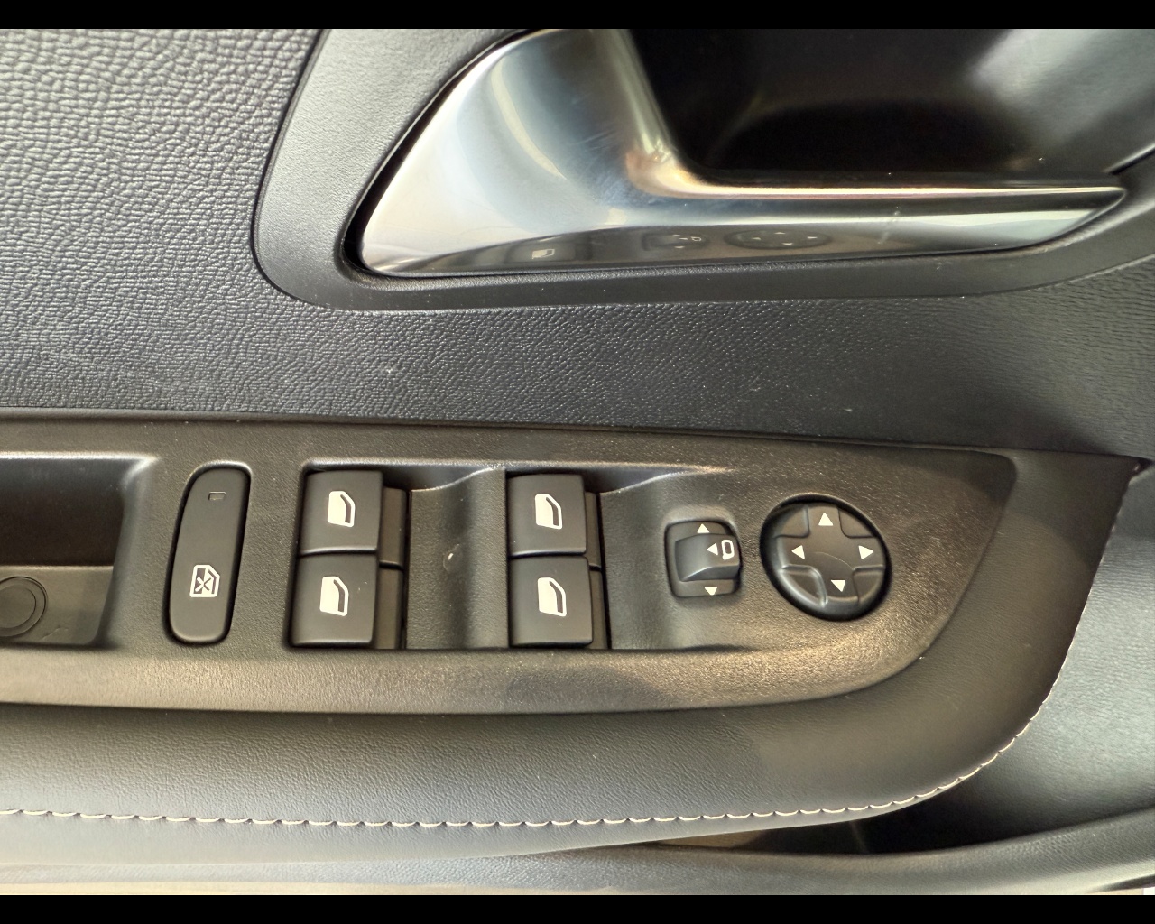 PEUGEOT 208 5P – ALLURE Hybrid 136 E-DCS6 Ibrido benzina Aziendale - 11