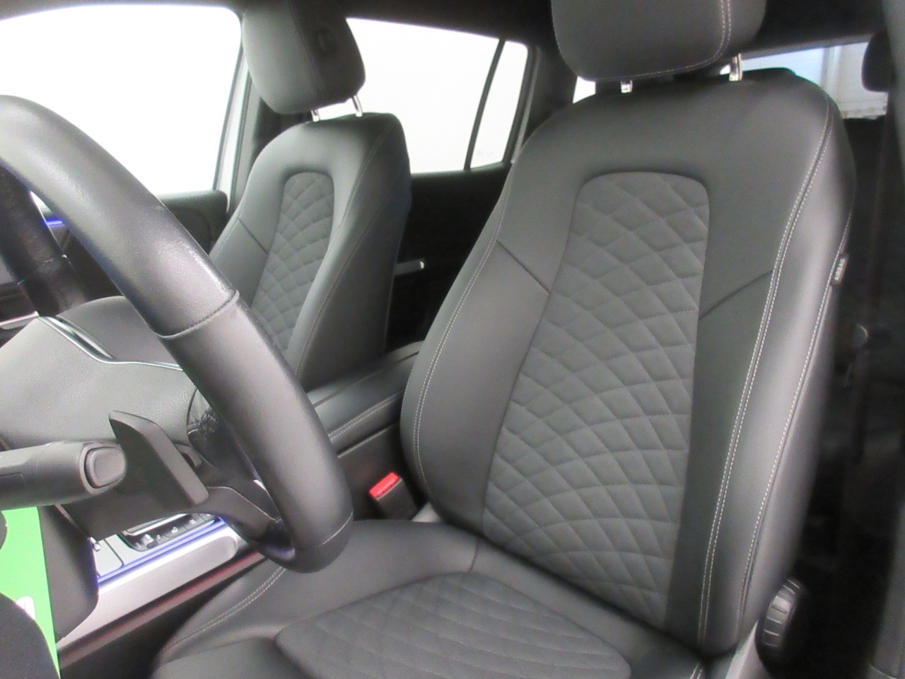 Mercedes GLB GLB 200 D Sport Plus 8G-DCT - 12