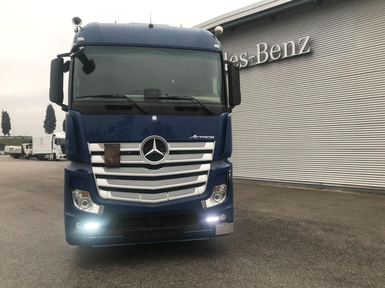 Mercedes Actros actros 2548 L Flat cab. Str.Sp. 2,5 Euro VI