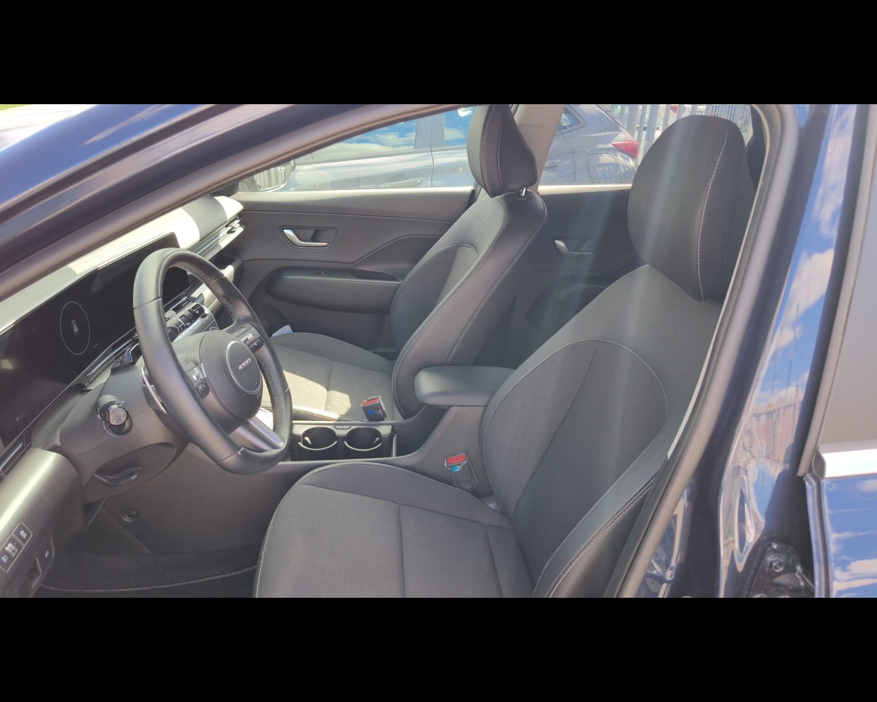 Foto HYUNDAI KONA EV MY25 EXCLUSIVE 64,8 KWH+HP