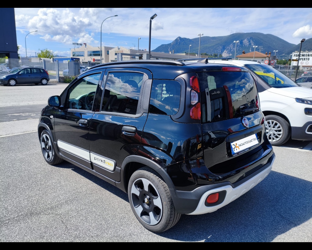 Foto FIAT Pandina 1.0 firefly hybrid s&s 70cv 5p.ti