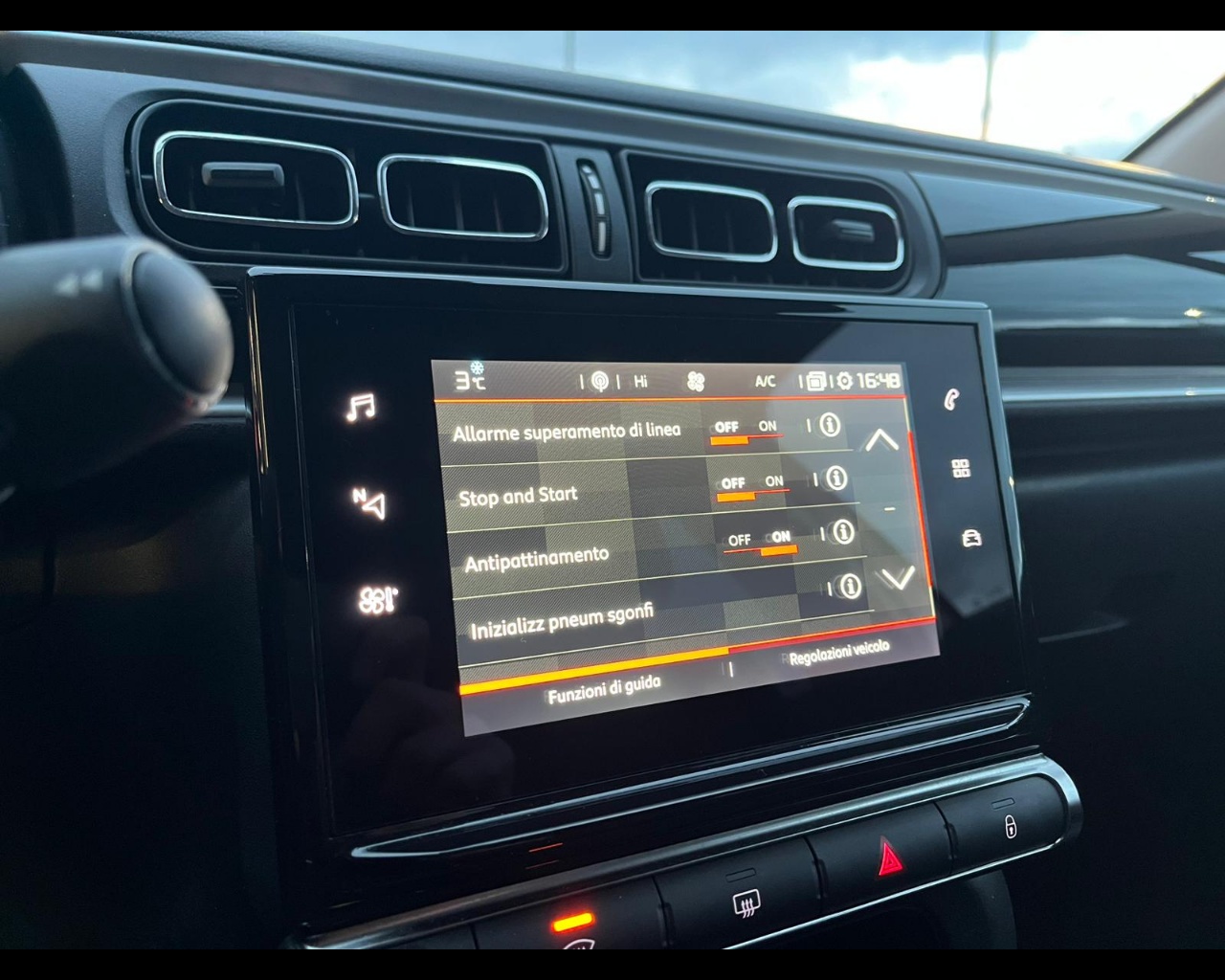 Foto CITROEN C3 1.2 puretech Shine Pack s&s 110cv 