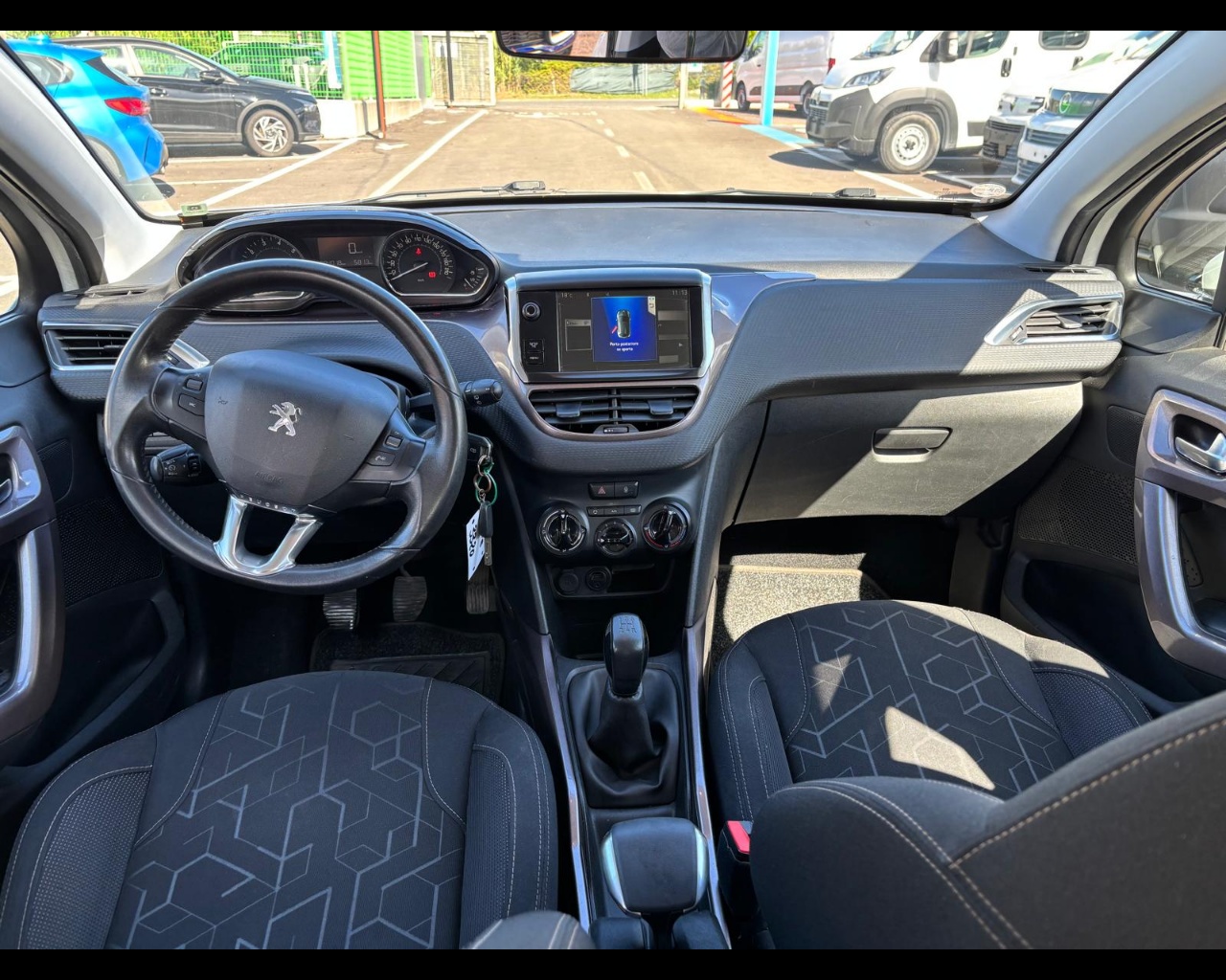 Foto PEUGEOT 2008 1.2 puretech (vti) 12v Allure 82cv