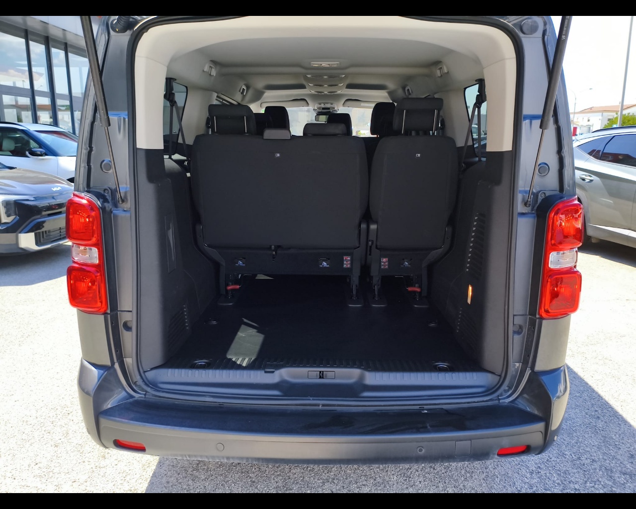 Foto FIAT Ulysse combi M1 XL 2.2 diesel 180cv S&S auto