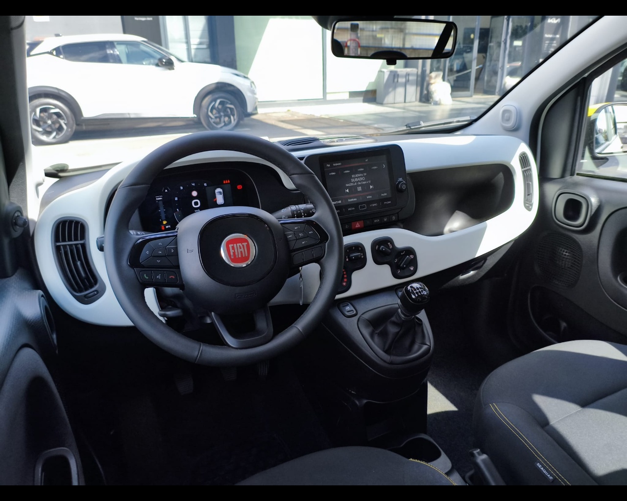 Foto FIAT Pandina Cross 1.0 firefly hybrid s&s 70cv