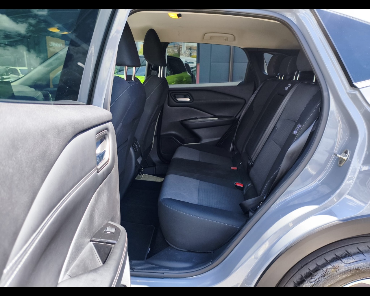 Foto NISSAN Qashqai 1.3 mhev N-Connecta 2wd 158cv xtr