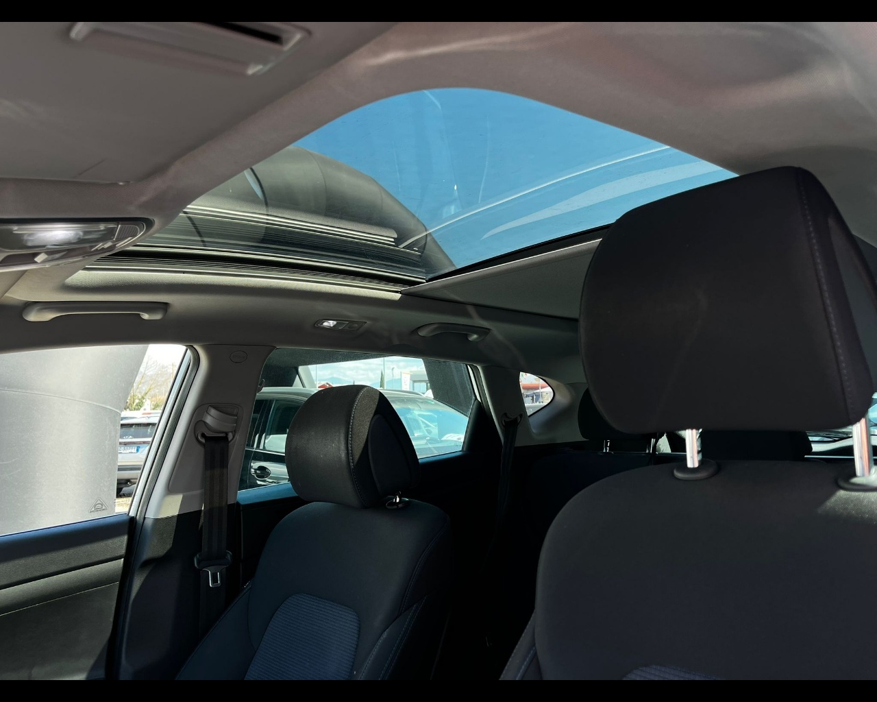 Foto HYUNDAI Tucson 1.7 crdi Xpossible 2wd 141cv dct