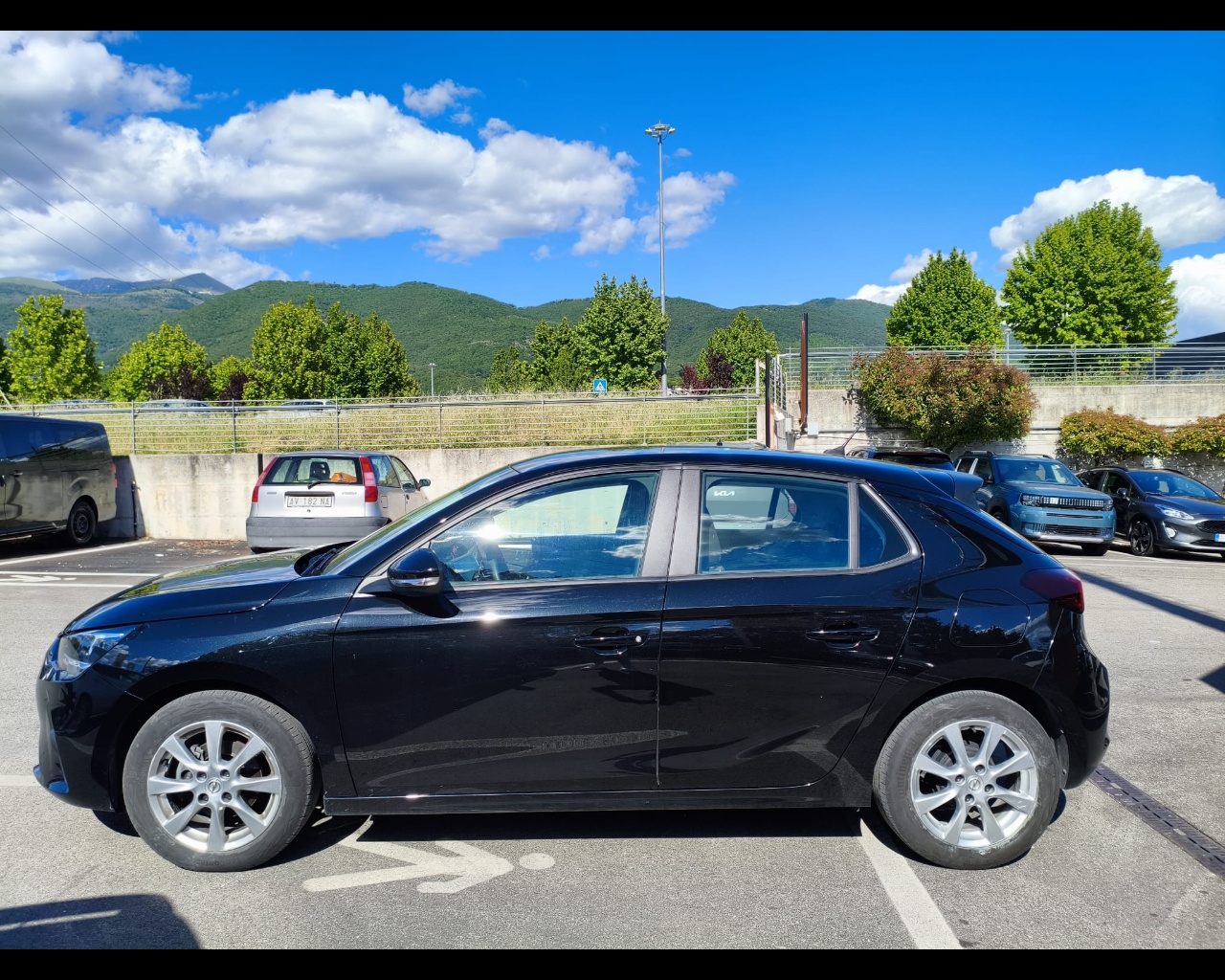 Foto OPEL Corsa 1.2 Edition 75cv