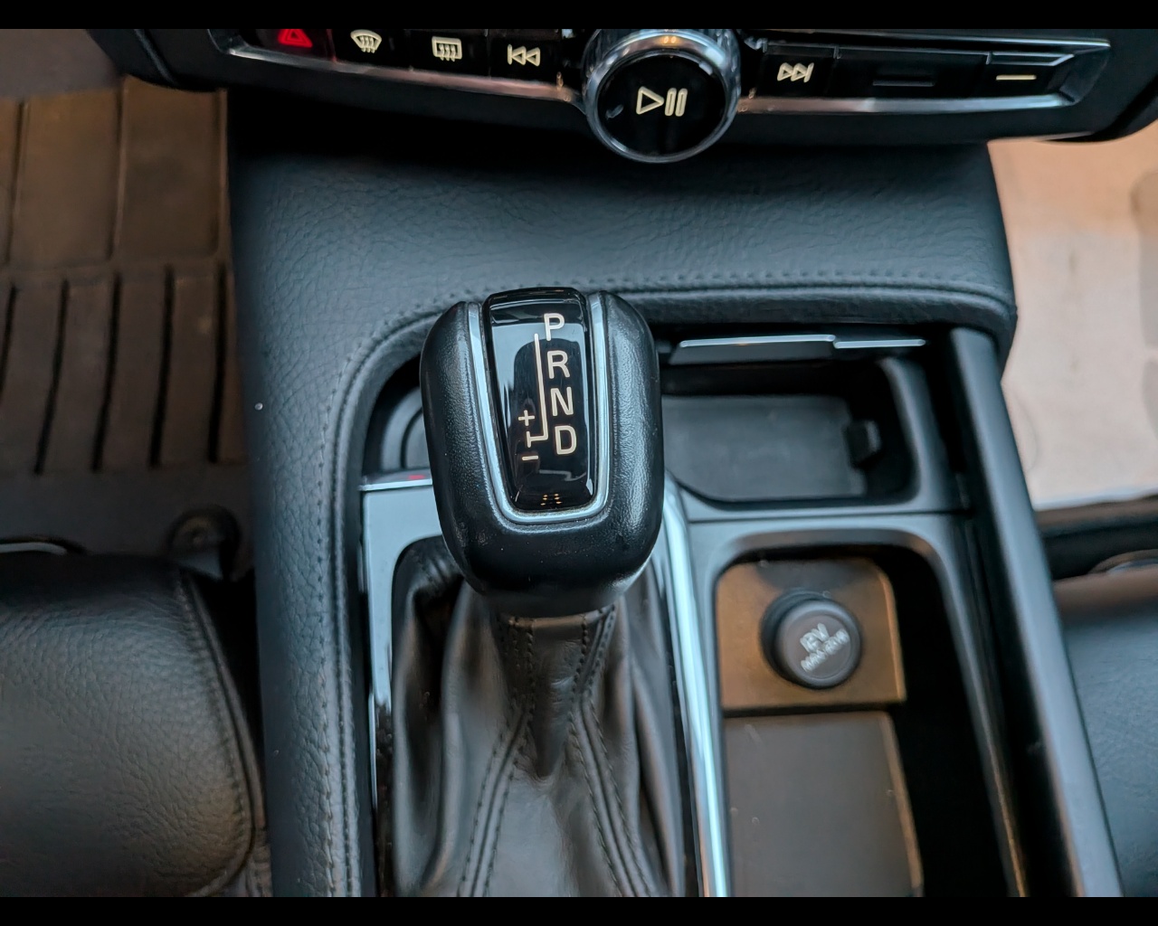 Foto VOLVO V90 2.0 d4 Business geartronic