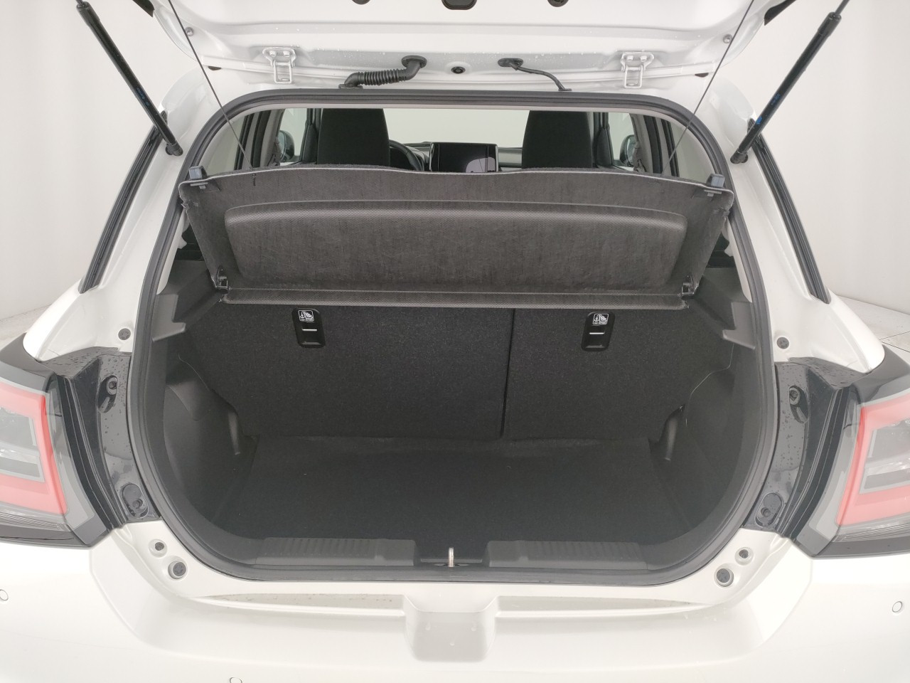 Suzuki Swift Nuovo Ibrido benzina Swift Porto Mantovano