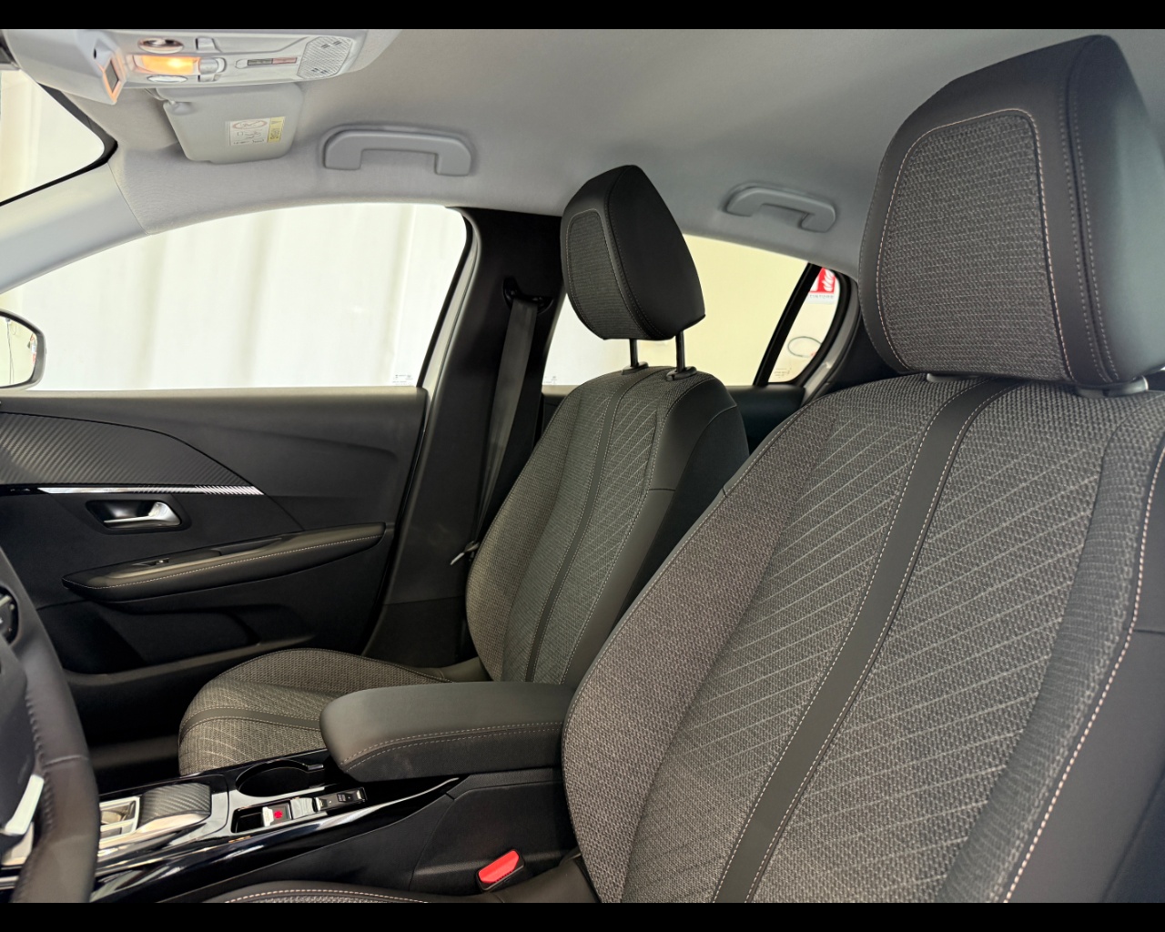 PEUGEOT 208 5P – ALLURE Hybrid 136 E-DCS6 Ibrido benzina Aziendale - 7