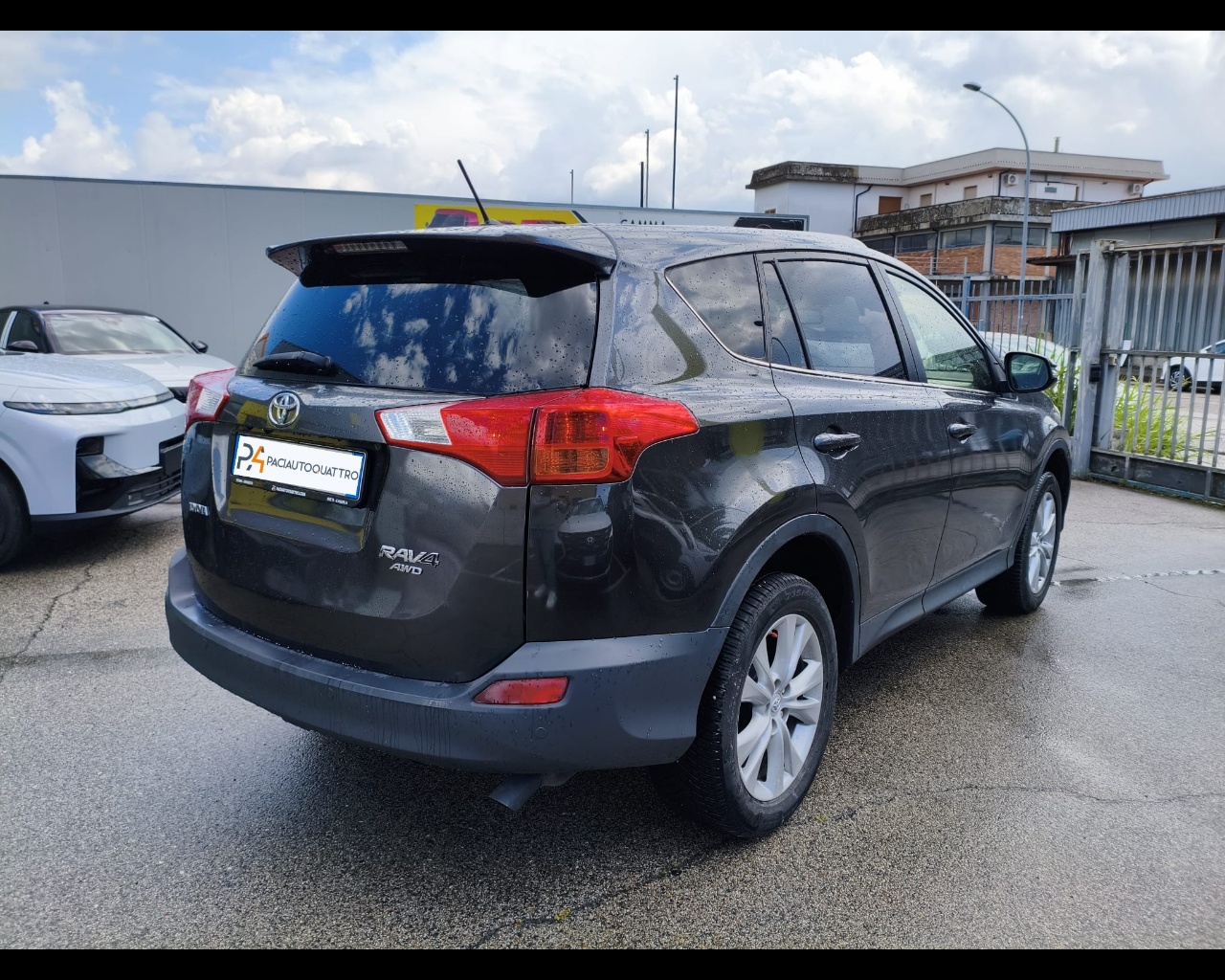 Foto TOYOTA Rav4 2.2 d-cat Lounge 4wd 150cv auto