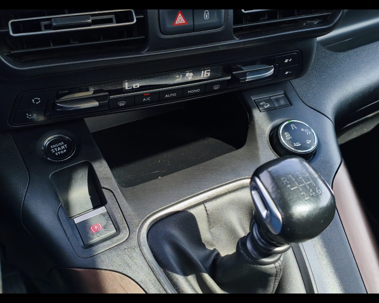 Foto PEUGEOT Rifter 1.5 bluehdi GT Line s&s 130cv