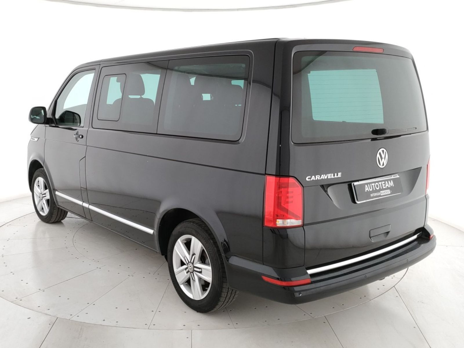 Volkswagen Caravelle Usato 2021 Caravelle Legnago