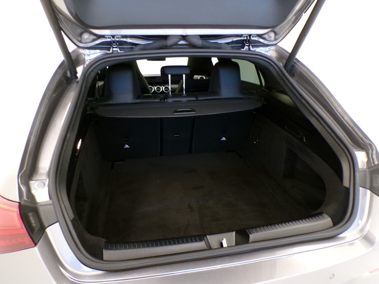 Mercedes Cla Shooting Brake CLA Shooting Brake 180 d Automatic AMG Line ADVANCED PLUS - 9