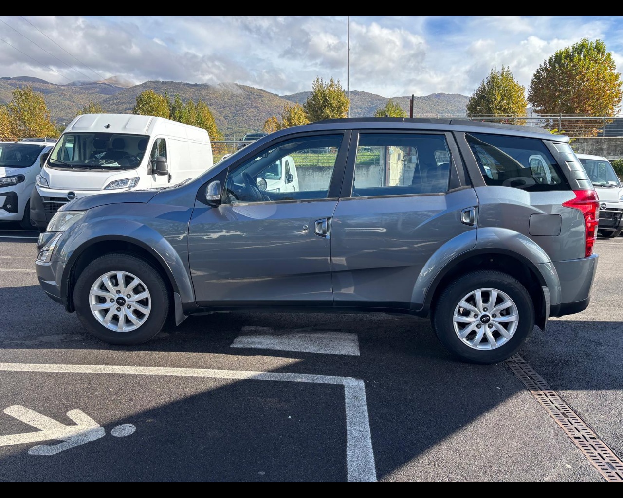 Foto MAHINDRA XUV500 2.2 16v W8 fwd 7p.ti M1 E6