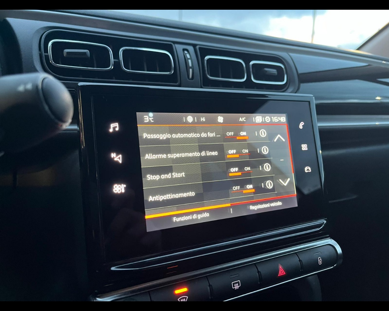 Foto CITROEN C3 1.2 puretech Shine Pack s&s 110cv 