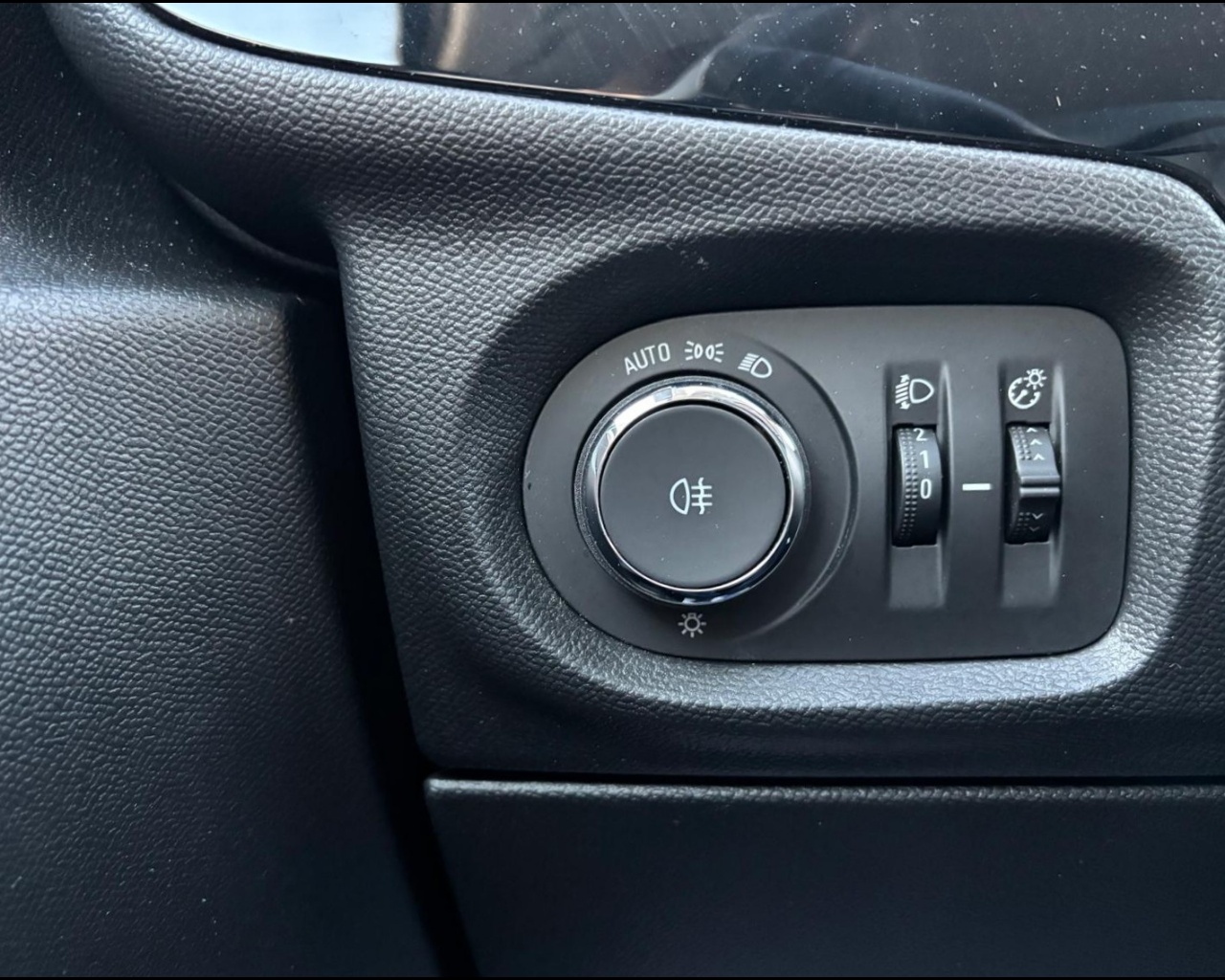 Foto OPEL Corsa 1.5 Edition s&s 100cv