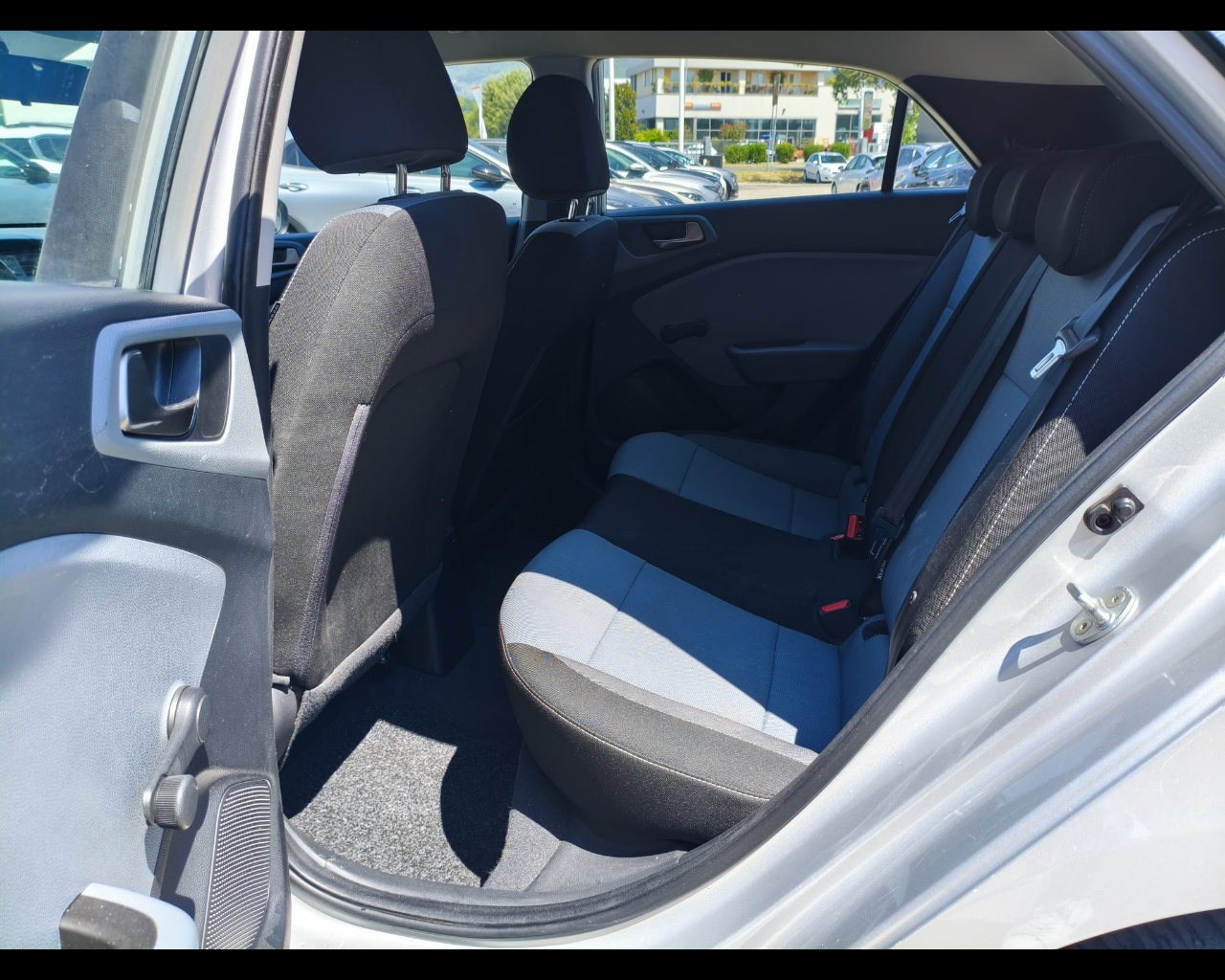 Foto HYUNDAI i20 5p 1.1 crdi Classic 75cv