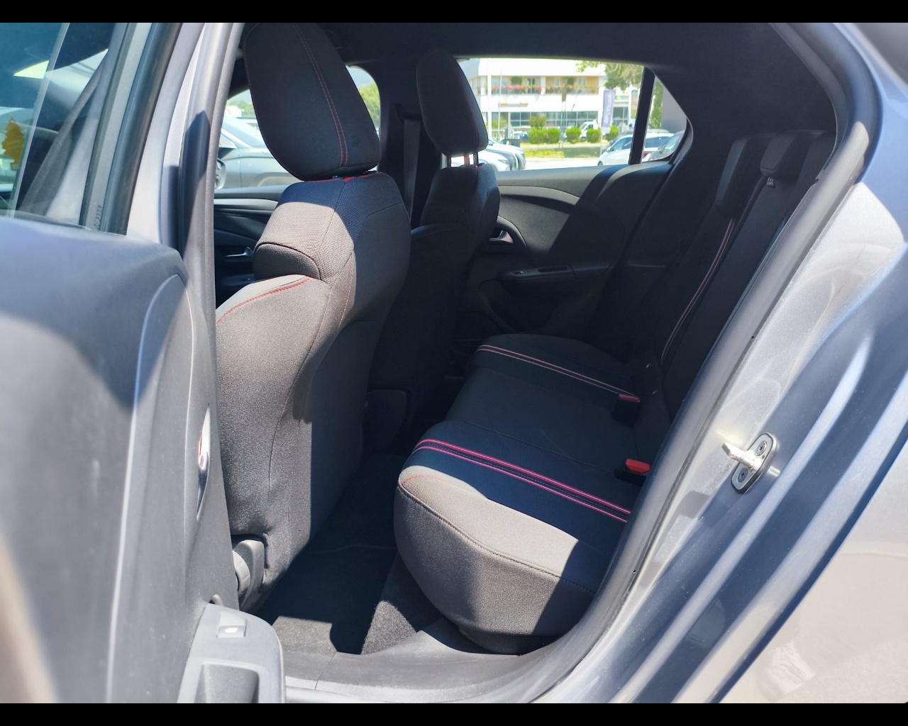 Foto OPEL Corsa 1.2 GS Line s&s 100cv at8