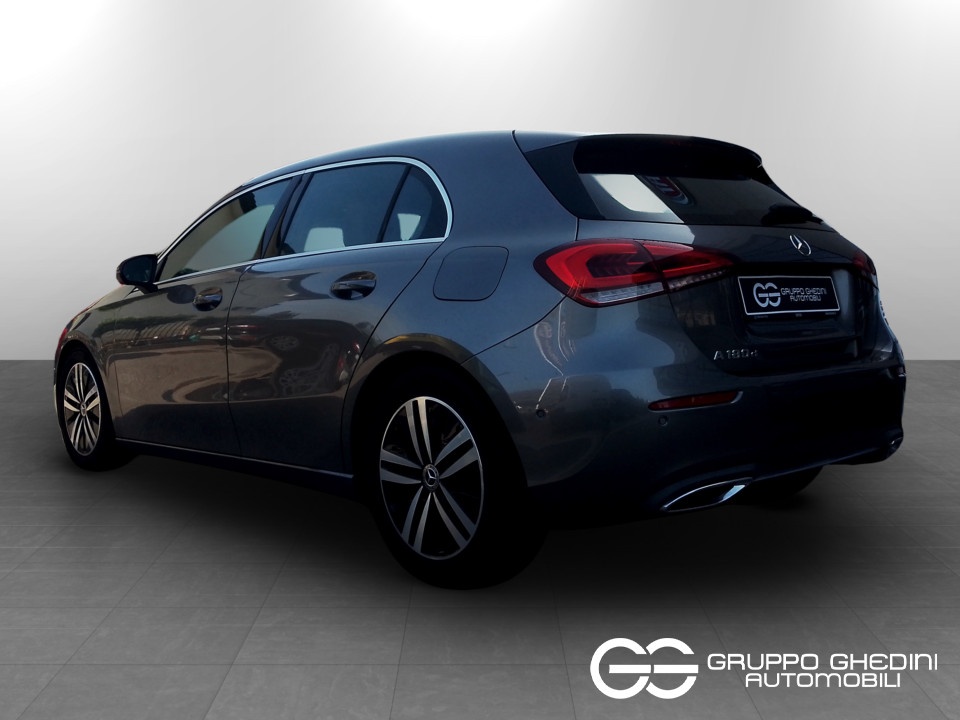 MERCEDES Classe A A 180 d Sport Extra auto Diesel usato - 2