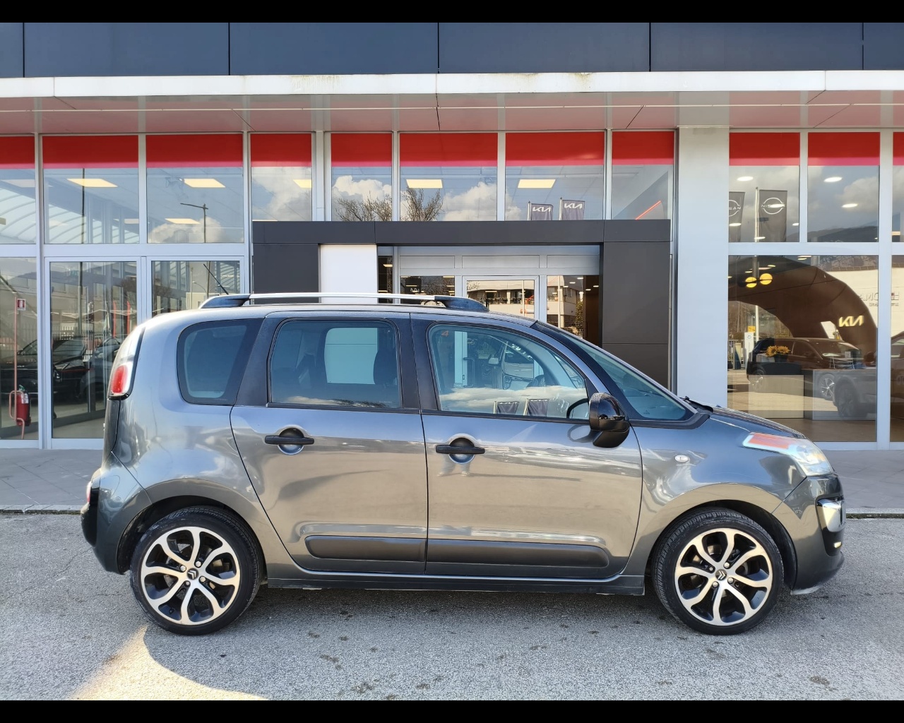 Foto CITROEN C3 Picasso 1.6 bluehdi Exclusive 100cv 