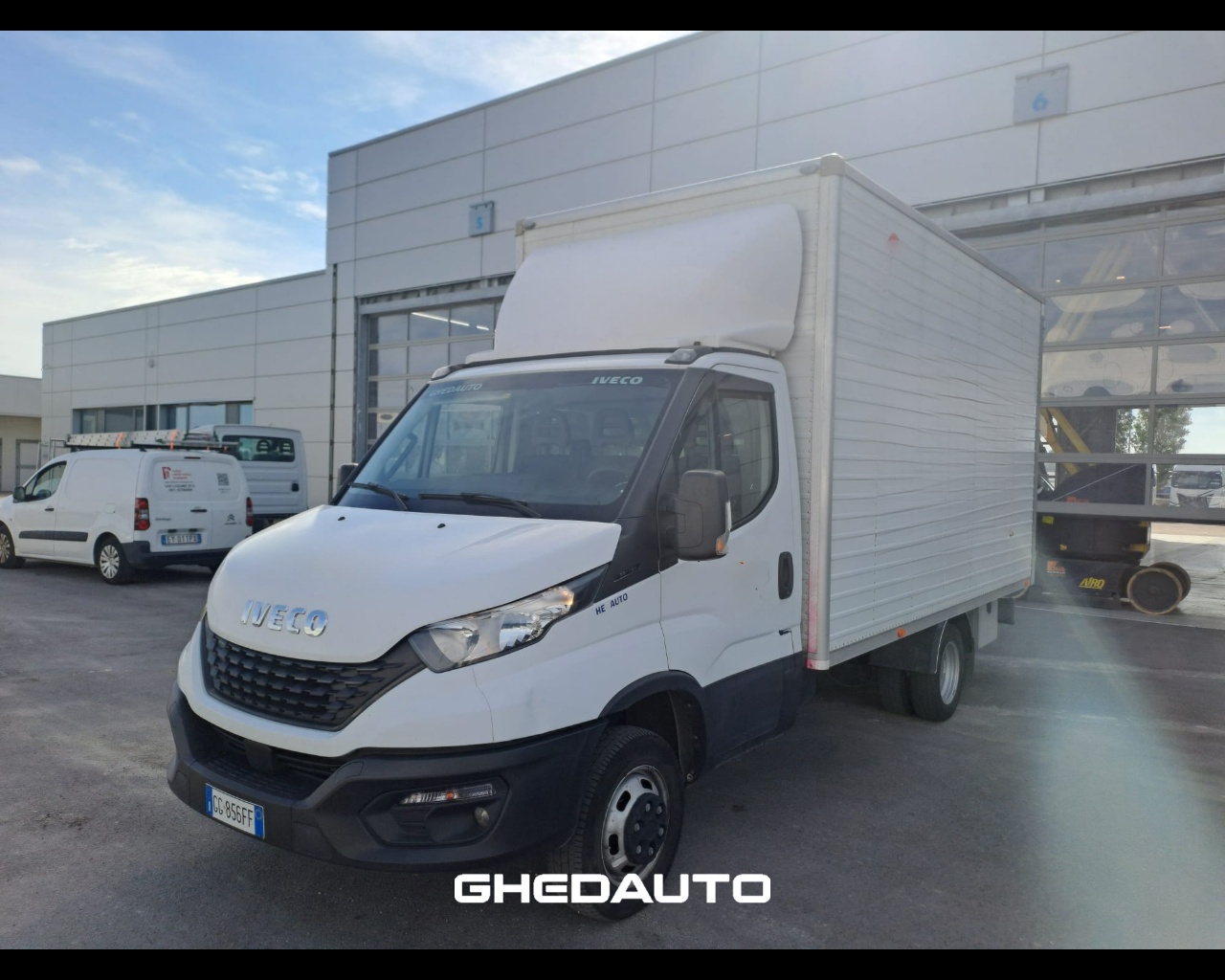 IVECO 35C16 35C16H Diesel usato