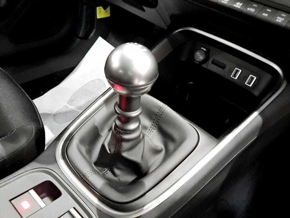 JEEP Avenger E-Hybrid Summit 1.2 110cv Dct Mhev Ibrida km0 - 15