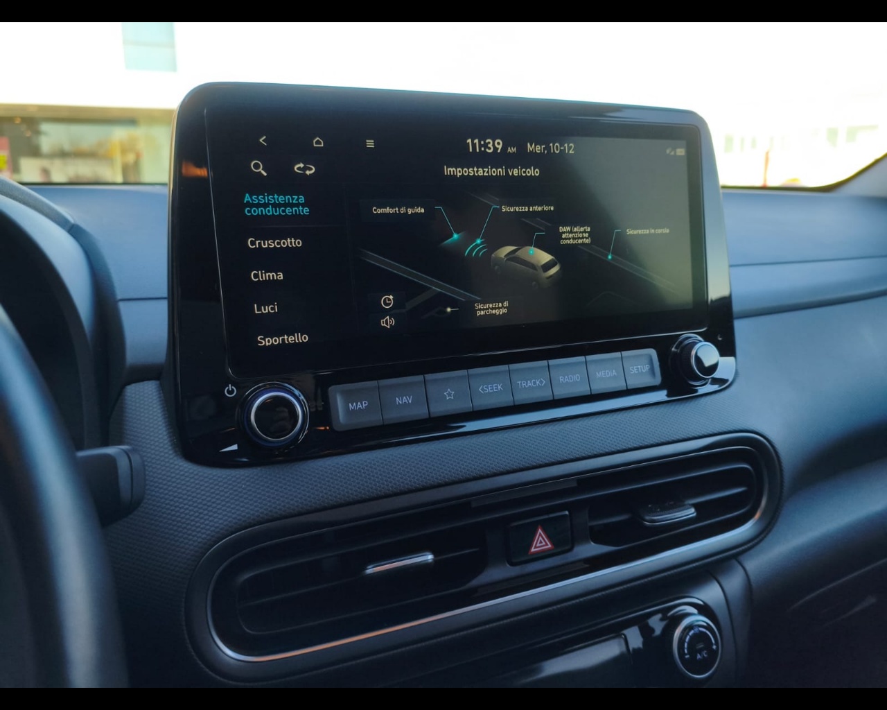 Foto HYUNDAI Kona 1.0 t-gdi 48V Xline Style Pack 2wd 120cv imt