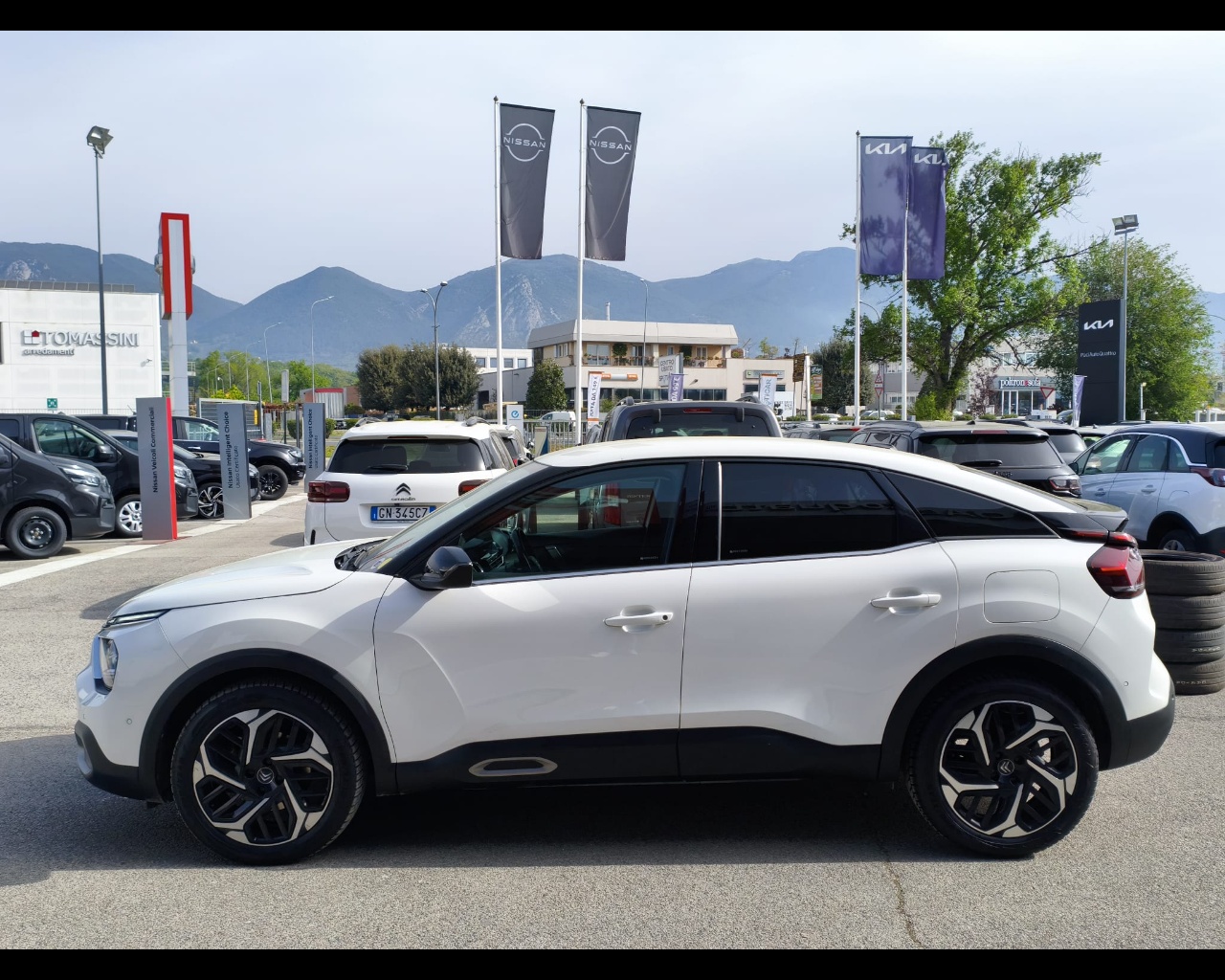 Foto CITROEN C4 1.5 bluehdi Shine s&s 130cv eat8