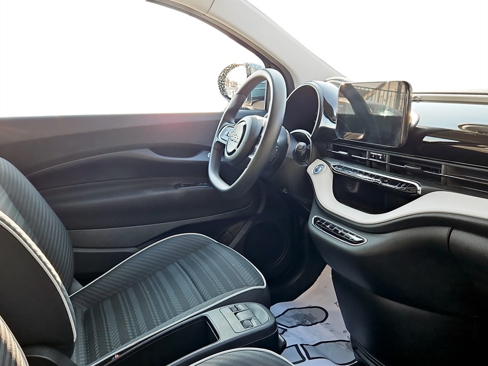 FIAT 500 500e 42 kWh Passion Elettrica usato - 13