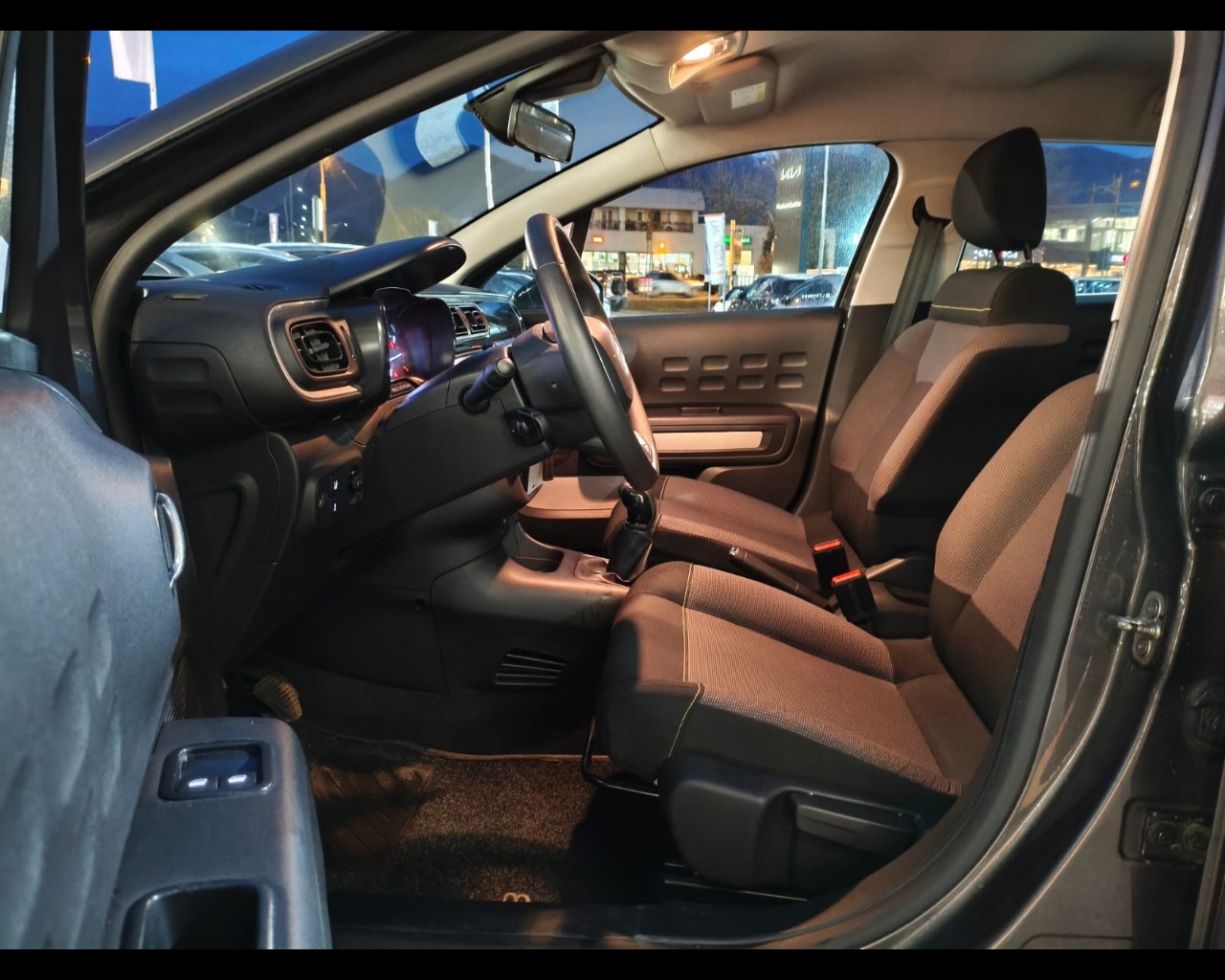 Foto CITROEN C3 1.2 puretech Feel s&s 83cv  