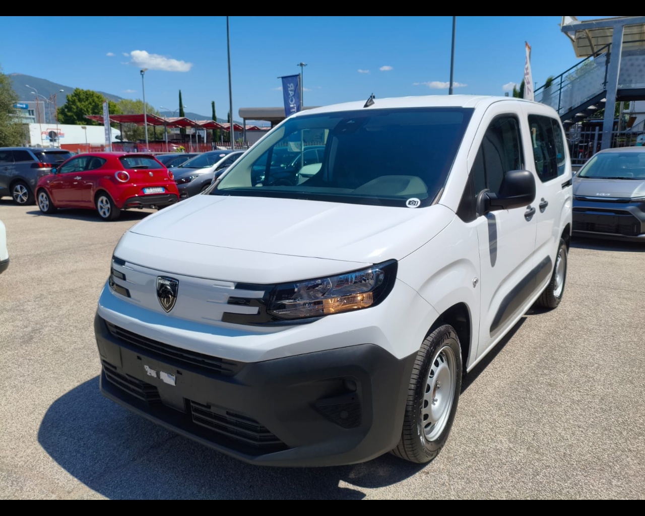 PEUGEOT PARTNER Standard portata maggiorata - BlueHdi 130 a Km0