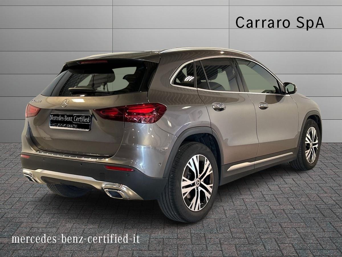Mercedes GLA GLA 200 D Progressive Advanced Plus 8G-DCT - 2
