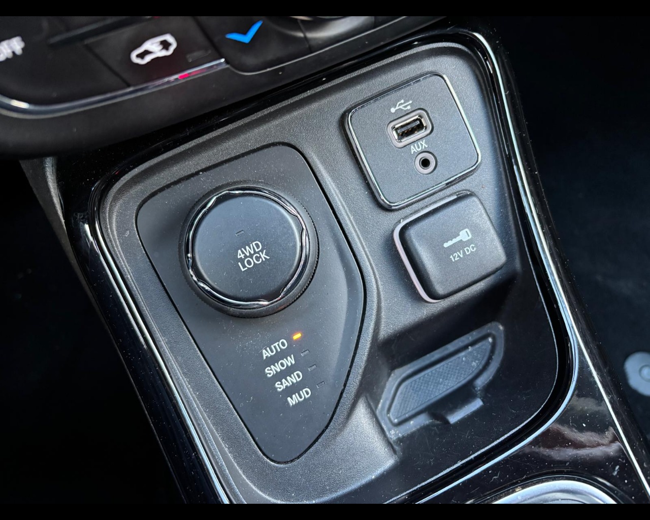 Foto JEEP Compass 2.0 mjt Limited 4wd 140cv auto