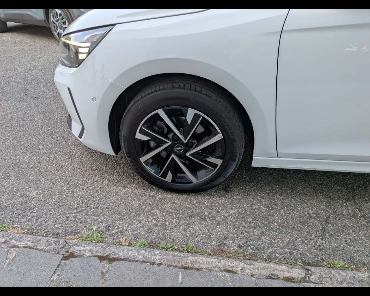 Foto OPEL Corsa 1.2 GS s&s 100cv