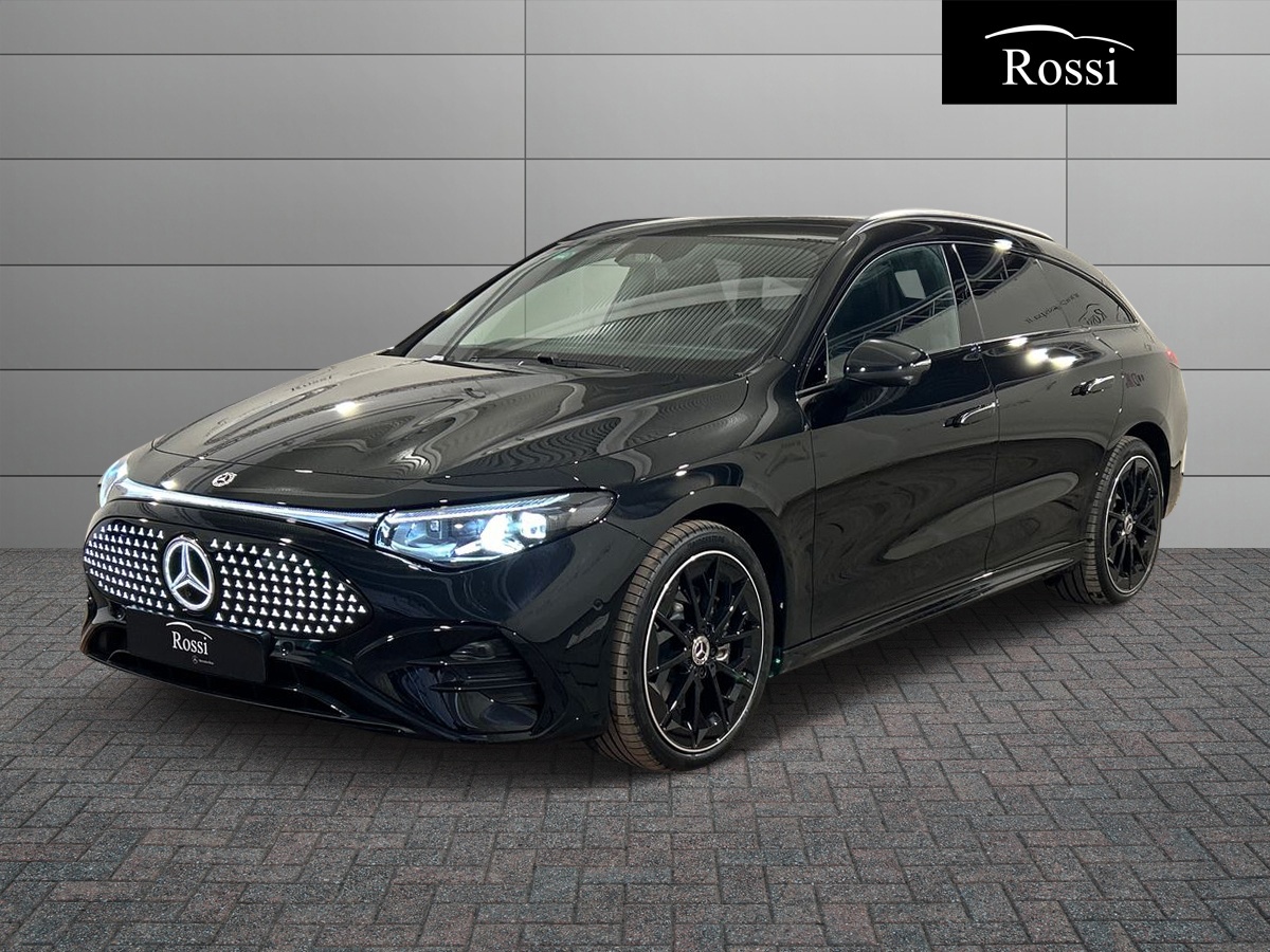 Mercedes-Benz CLA 250+ con tecnologia EQ