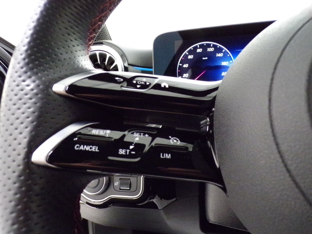 Mercedes  Classe A 200 D AMG Line Advanced Plus Speedshift DCT AMG 8G - 16