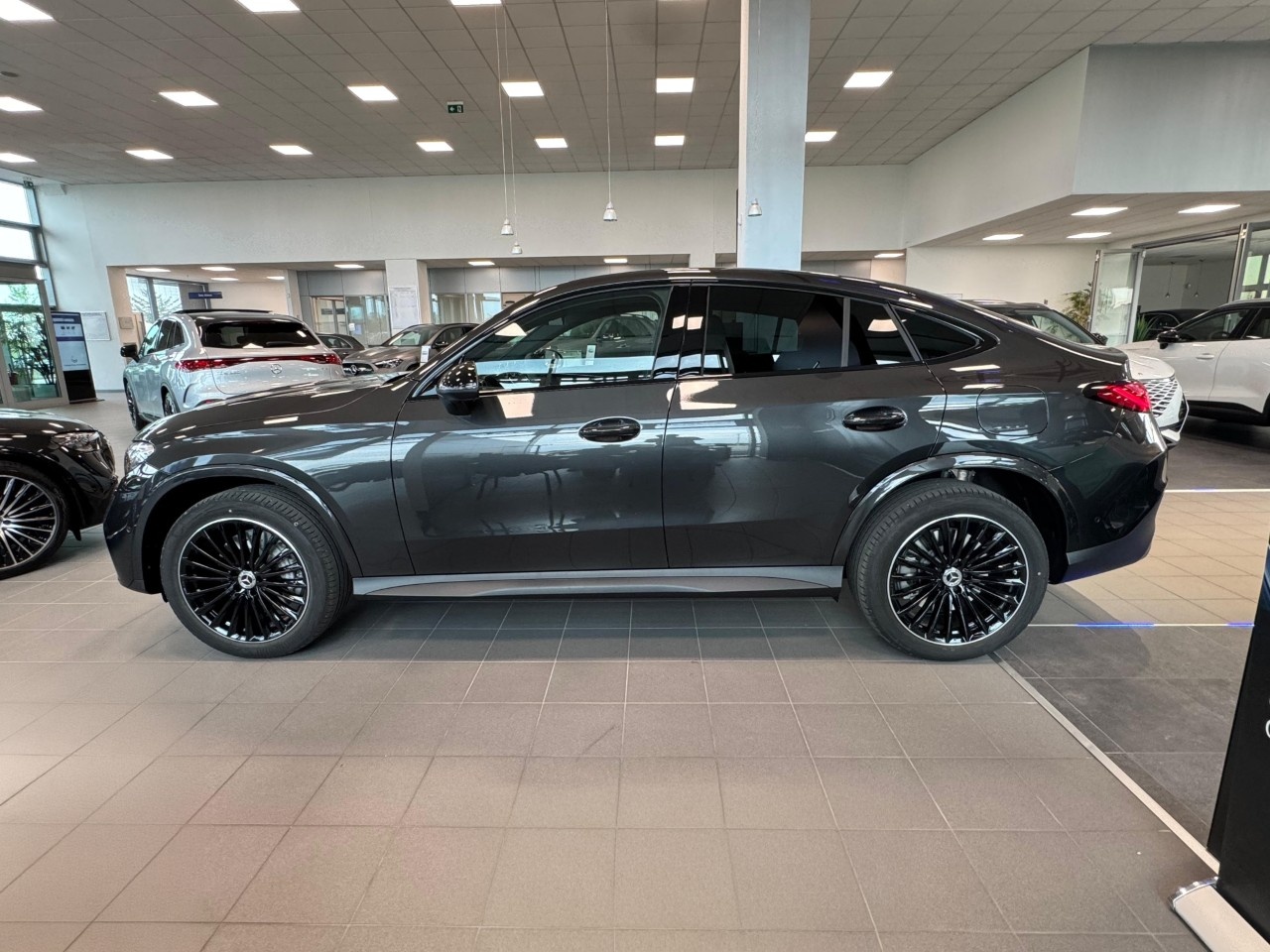 Mercedes GLC Coupé GLC 300 de 4Matic Plug-in hybrid Coupe AMG Line ADVANCED TECH - 4