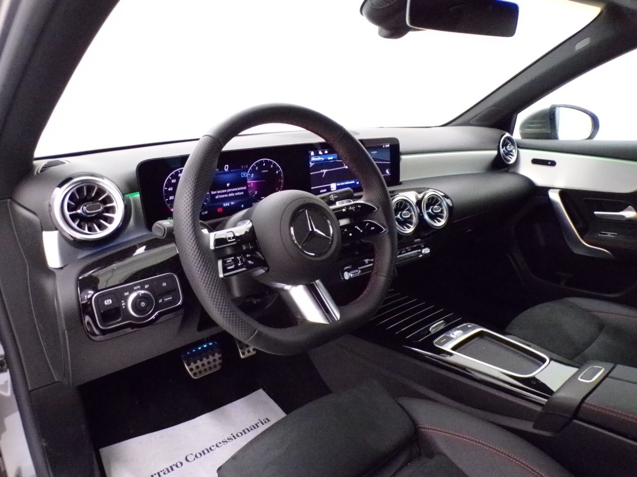 Mercedes Classe A 200 AMG Line Advanced Plus 7G-DCT - 11