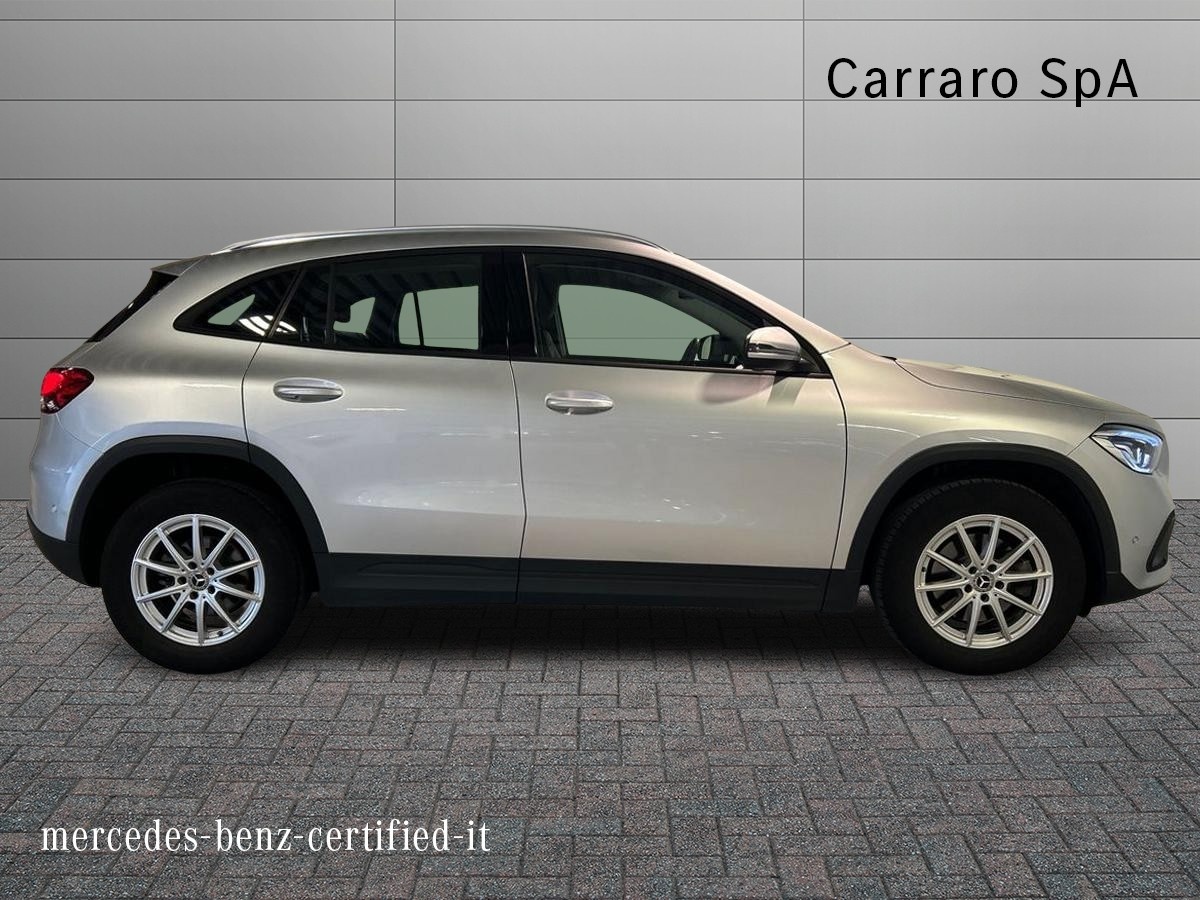 Mercedes GLA GLA 180 D Business Extra 8G-DCT - 5