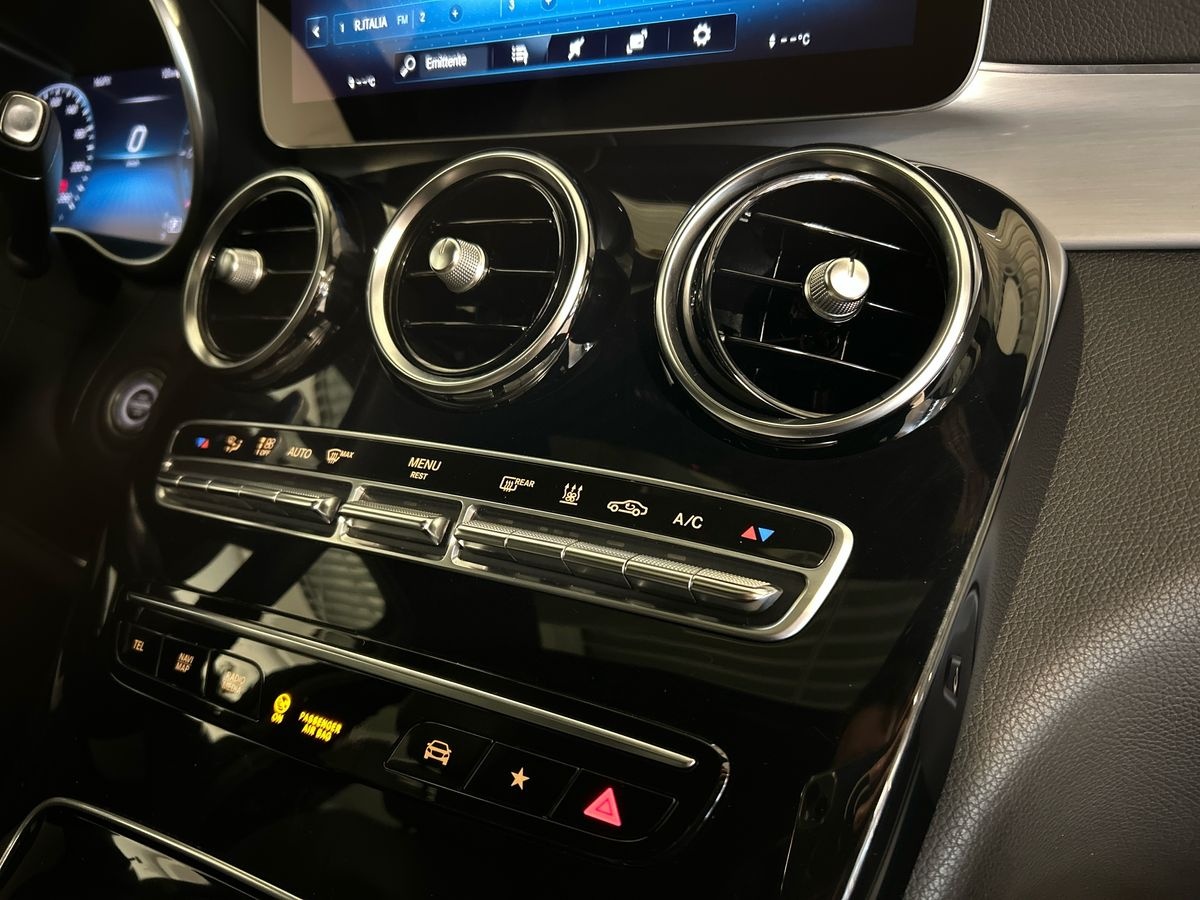 Mercedes GLC Coupé GLC Coupe 300 de Plug in hybrid (de EQ-POWER) Premium 4Matic 9G-Tronic Plus - 14