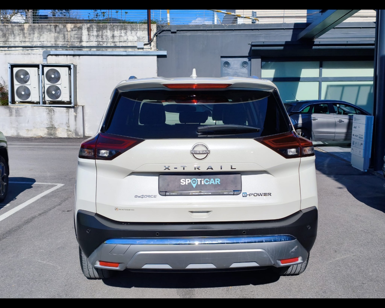 Foto NISSAN X-Trail 1.5 e-power Tekna e-4orce 4wd auto 7p.t