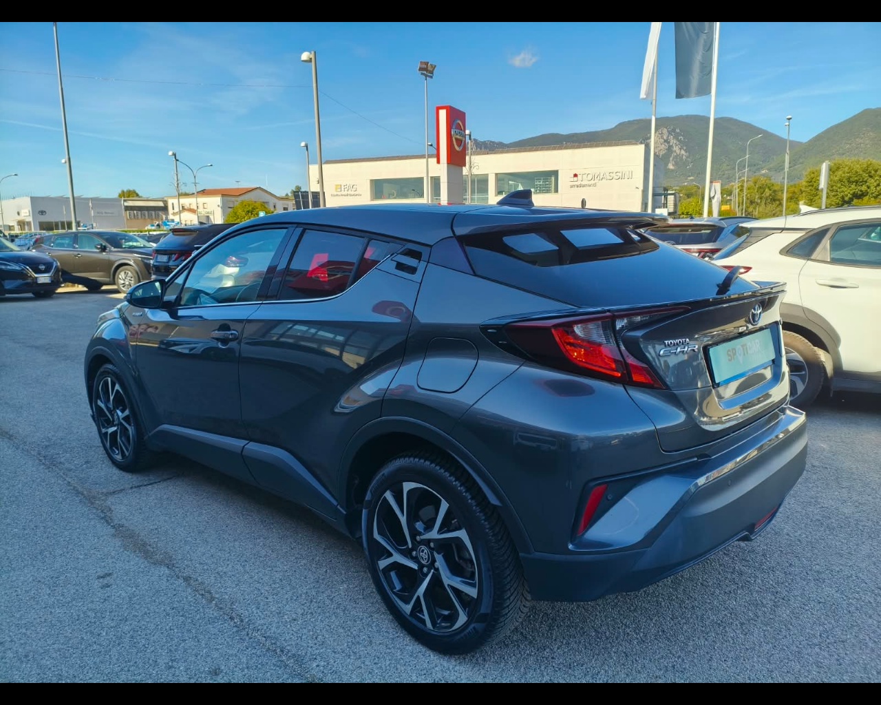 Foto TOYOTA C-HR 1.8h Trend e-cvt