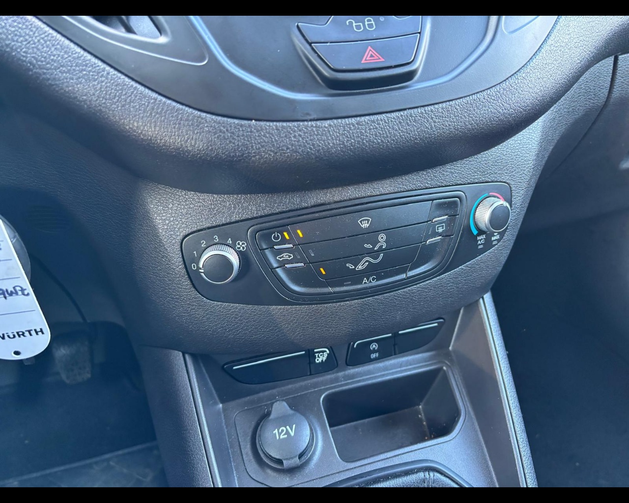 Foto FORD Transit Courier 1.5 tdci 75cv S&S Trend 