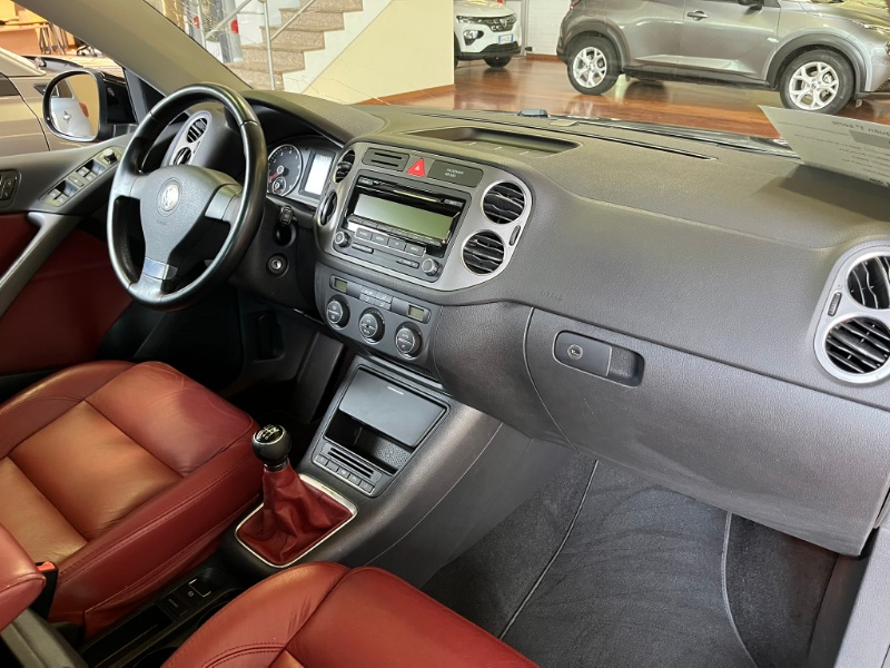 VOLKSWAGEN – Tiguan 1.4 TSI 4MOTION Trend & Fun